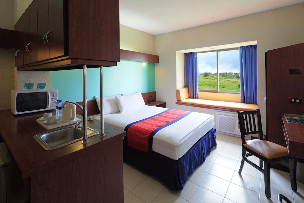 ไมโครเทลบายวินด์แฮมแองเจิลริดจ์-คาไวท์ Hotel General Trias  ภายนอก รูปภาพ