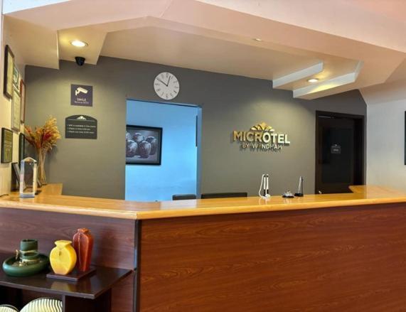 ไมโครเทลบายวินด์แฮมแองเจิลริดจ์-คาไวท์ Hotel General Trias  ภายนอก รูปภาพ