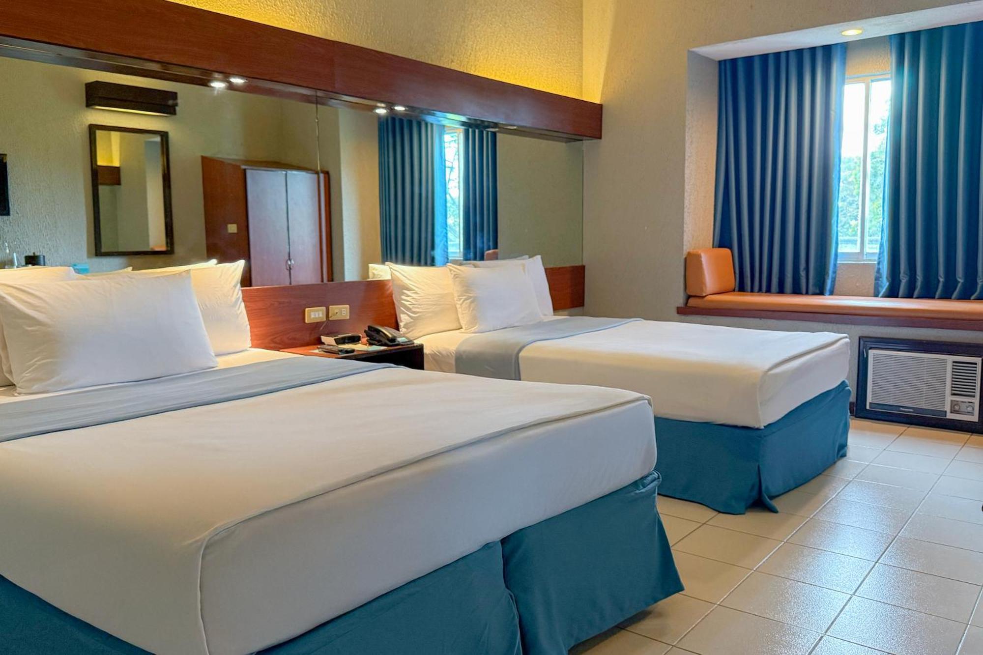 ไมโครเทลบายวินด์แฮมแองเจิลริดจ์-คาไวท์ Hotel General Trias  ภายนอก รูปภาพ