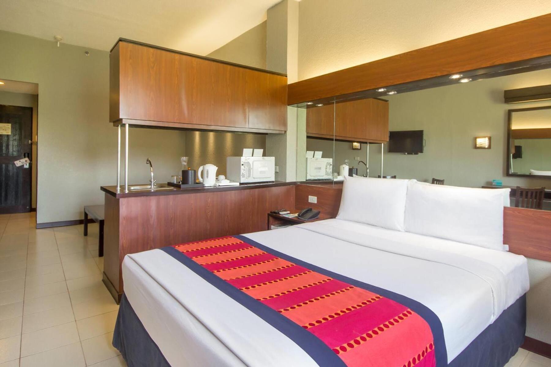 ไมโครเทลบายวินด์แฮมแองเจิลริดจ์-คาไวท์ Hotel General Trias  ภายนอก รูปภาพ