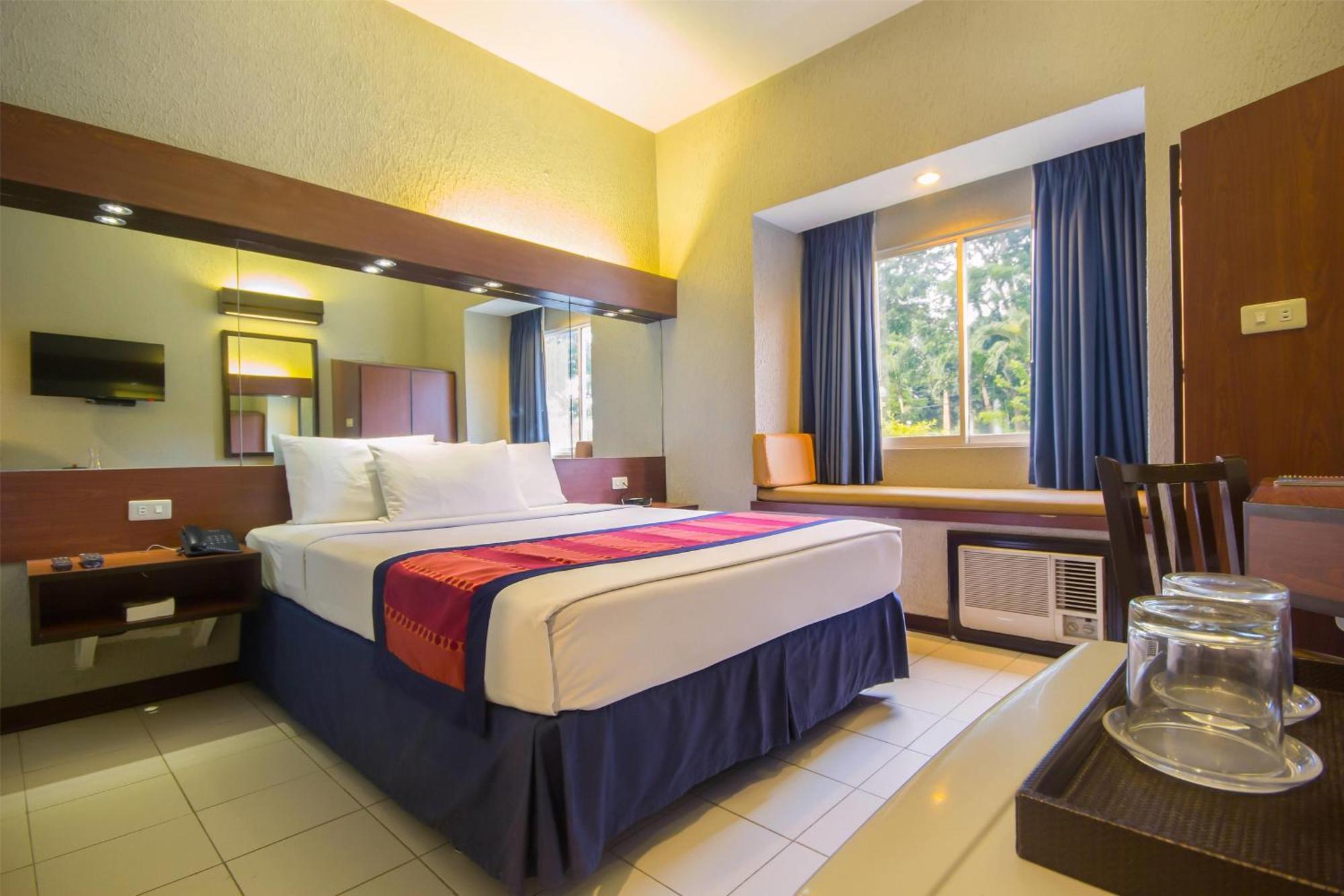 ไมโครเทลบายวินด์แฮมแองเจิลริดจ์-คาไวท์ Hotel General Trias  ภายนอก รูปภาพ