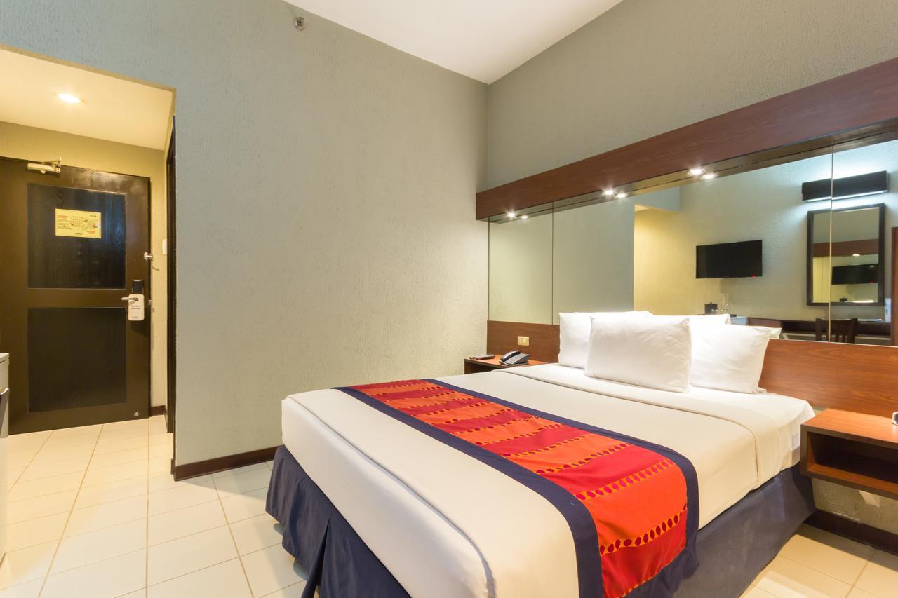 ไมโครเทลบายวินด์แฮมแองเจิลริดจ์-คาไวท์ Hotel General Trias  ภายนอก รูปภาพ