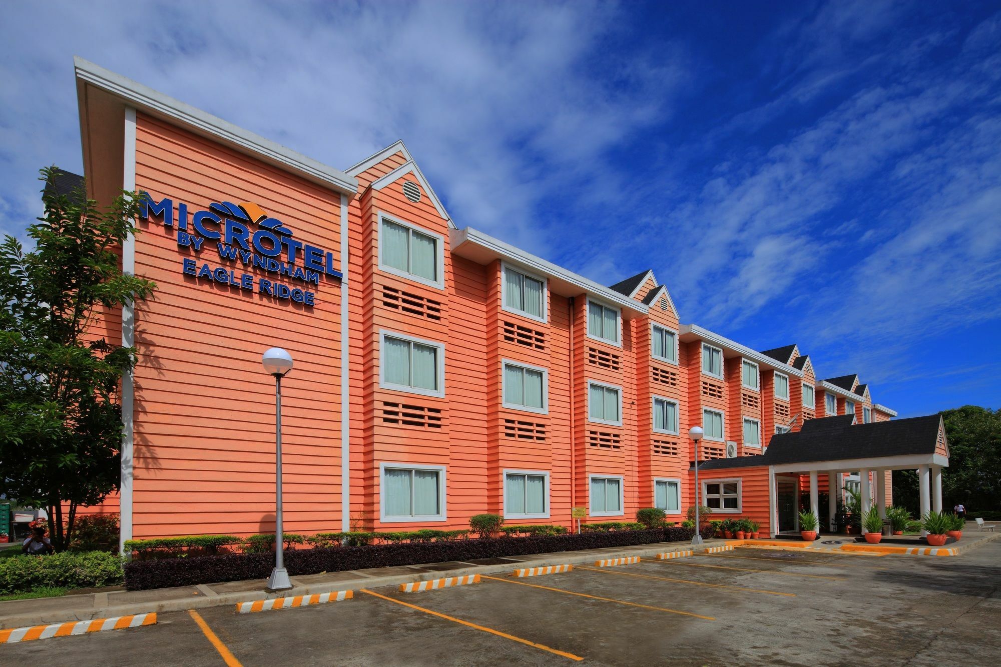 ไมโครเทลบายวินด์แฮมแองเจิลริดจ์-คาไวท์ Hotel General Trias  ภายนอก รูปภาพ